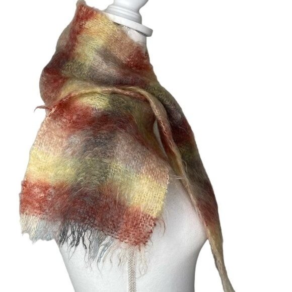 Vintage Creagaran Mills 100% Mohair plaid scarf made in Scotland yellow red - Picture 4 of 8